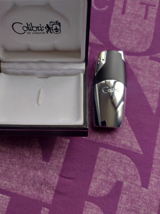 Зажигалка Colibri