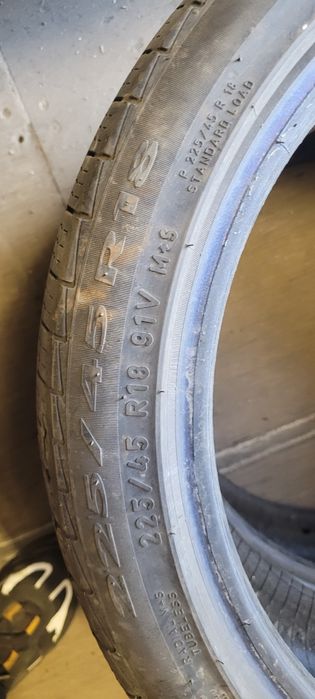 Продам резину 225×45R18