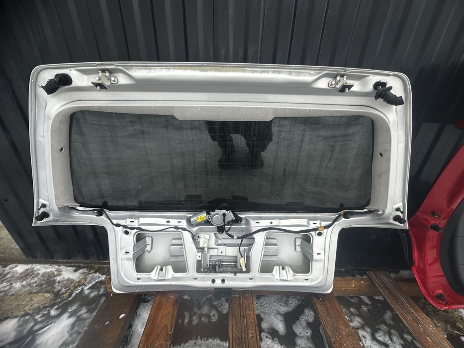 Ляда кляпа кришка багажника vw golf 4 гольф 4 замок трапеція