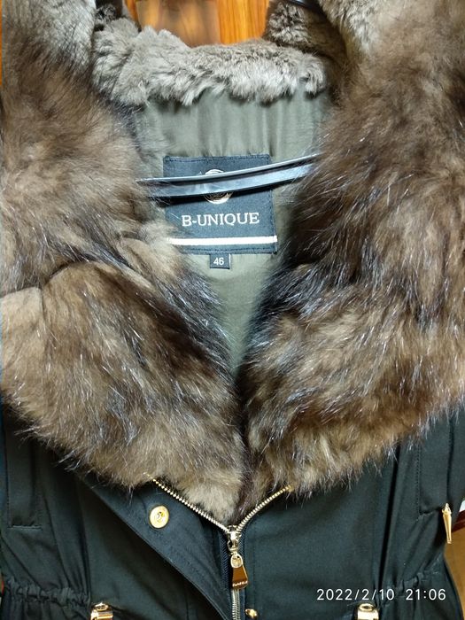 Парка з натуральним хутром песця