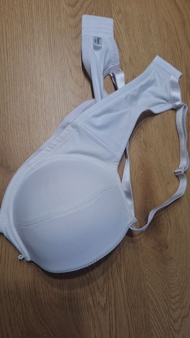 Stanik 100D zapięcie na 3