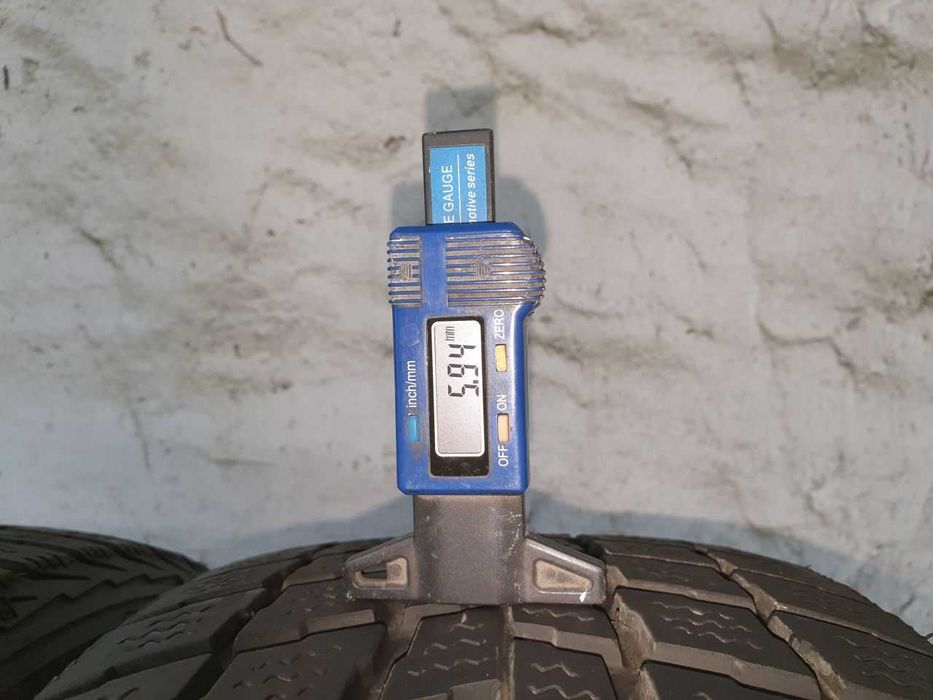 Cztery Opony zimowe 235/60R17 5,8mm Nexen WinGuard SUV
