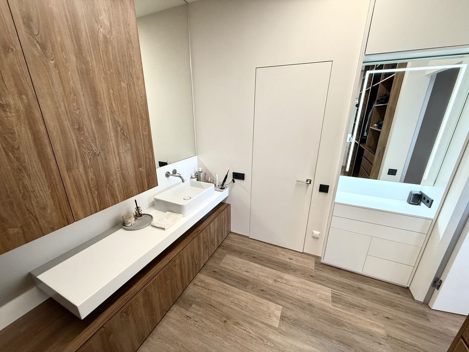 Унікальна пропозиція в Центрі міста. 127м2. Дизайнерський ремонт