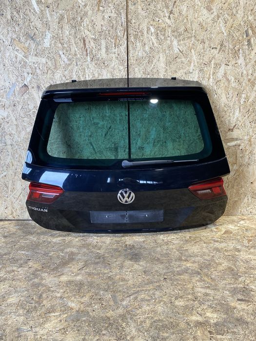 VW Tiguan 5NA LC9X Klapa Bagażnika Kompletna
