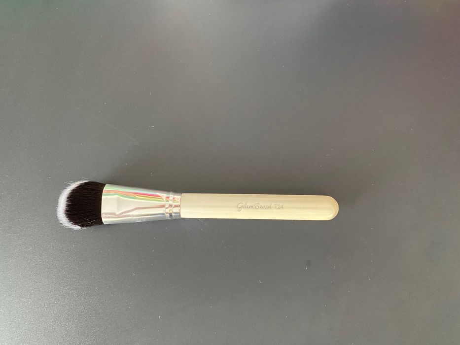 GlamBrush T24 pędzel pod oczy idealny