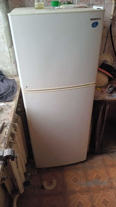 Продам холодильник Samsung срочно