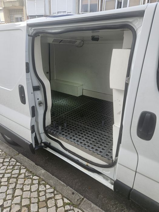 Opel Vivaro  2007