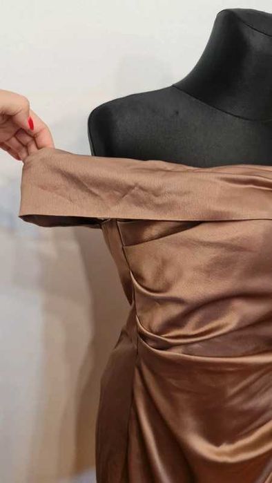 445b Sukienka Jarlo z rozcięciem XL