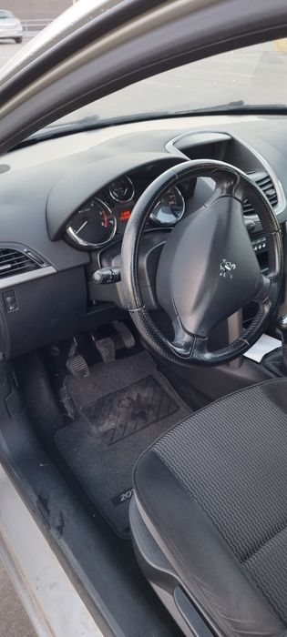 Peugeot 207 HDi 5portas