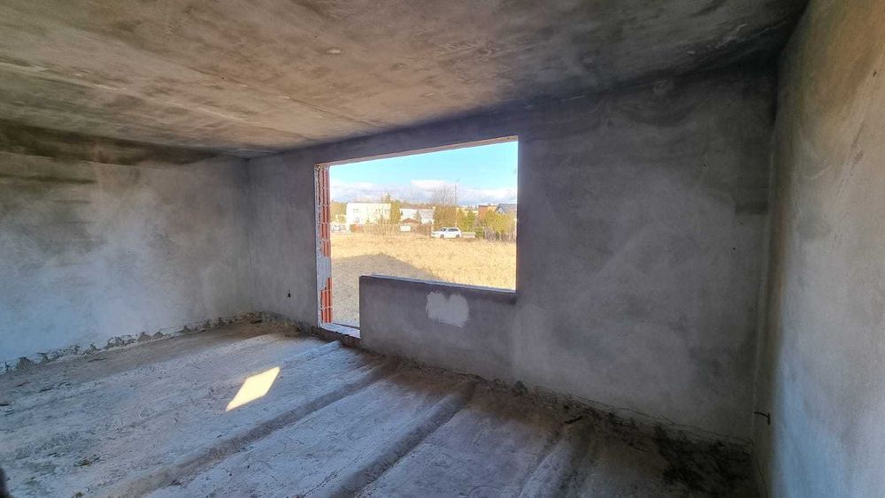 Dom 290 m² w stanie surowym otwartym z działką 4740 m²