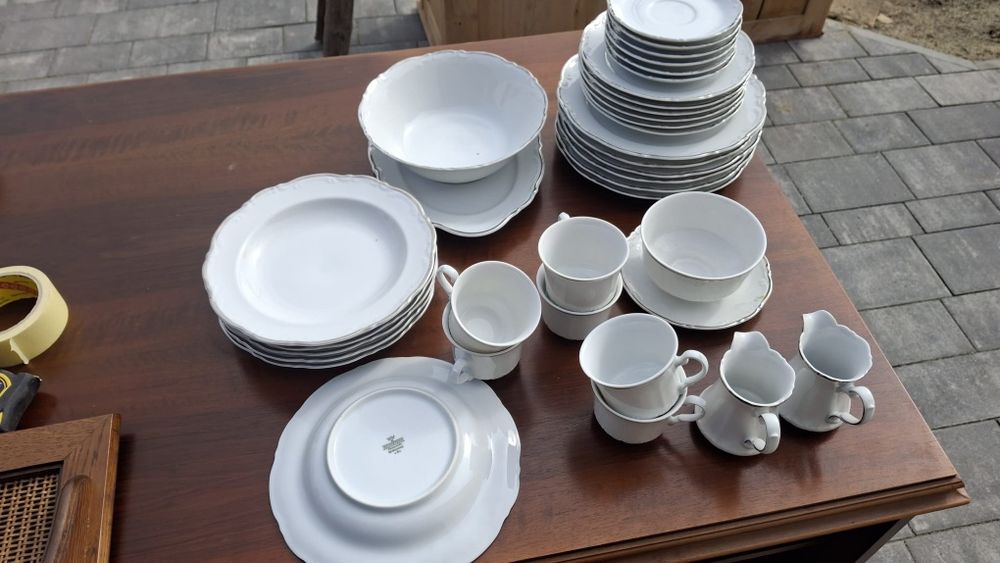 Zastawa stołowa komplet