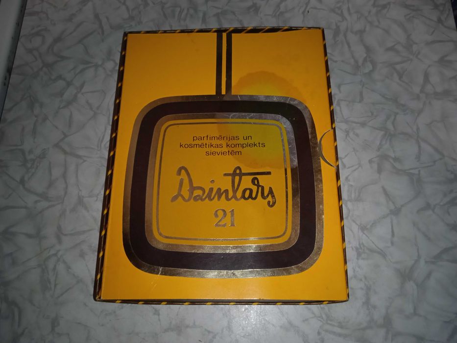 Коробка от духов Дзинтарс 21 раритет СССР