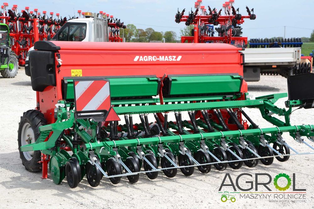 Siewnik zbożowy dwutalerzowy Agromasz SR301 komputer AM plus