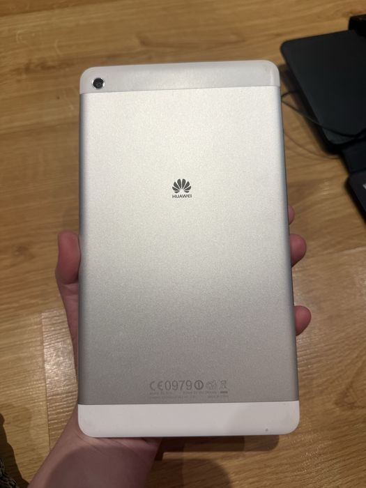 Tablet Huawei z etui
