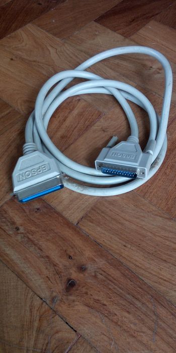 Cabos Diversos de PC & TV - 1€ cada