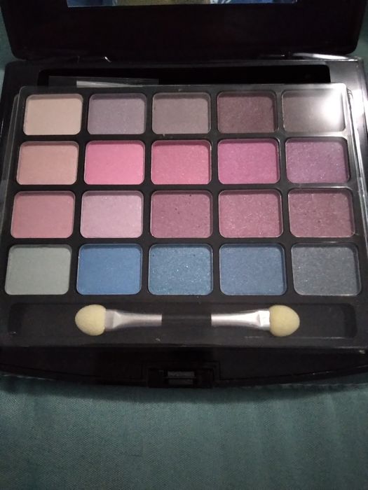 Maquilhagem nova64285733749890124