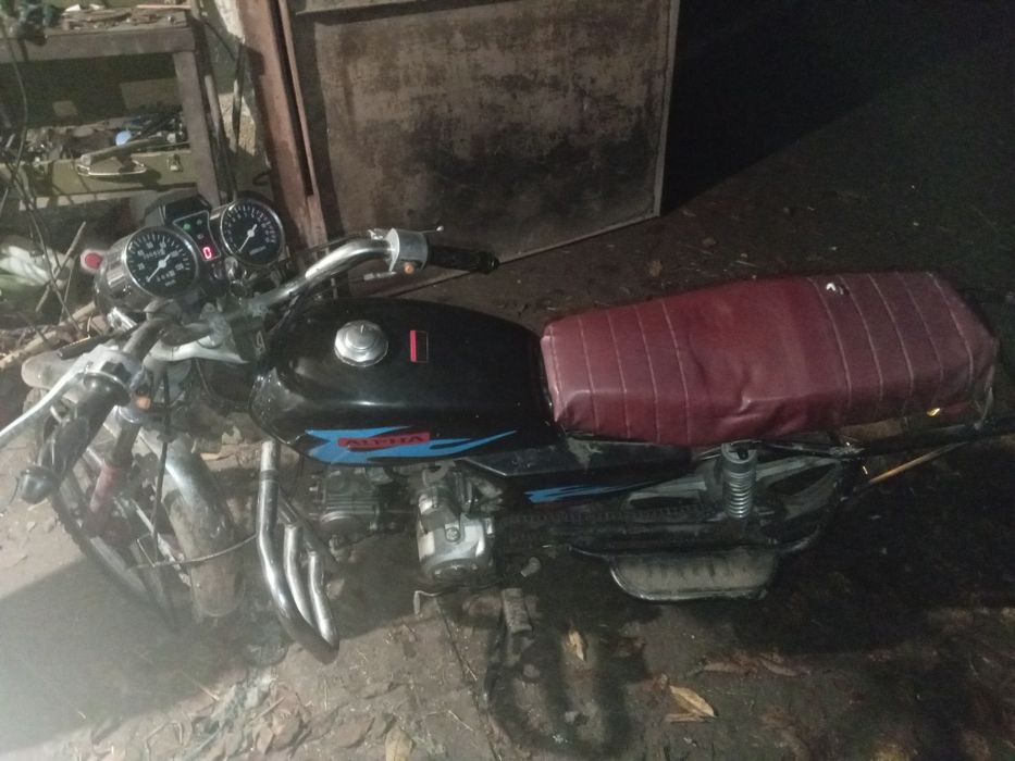 Помотору немає петані і одам діталі мінімальний. торт. СРОЧНО ТРЕБА