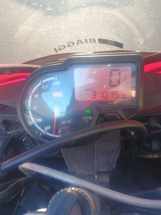 Aprilia rs4 125.