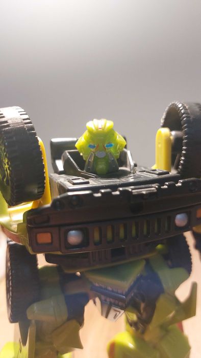 Transformers Revenge of the Fallen Ratchet -  Voyager