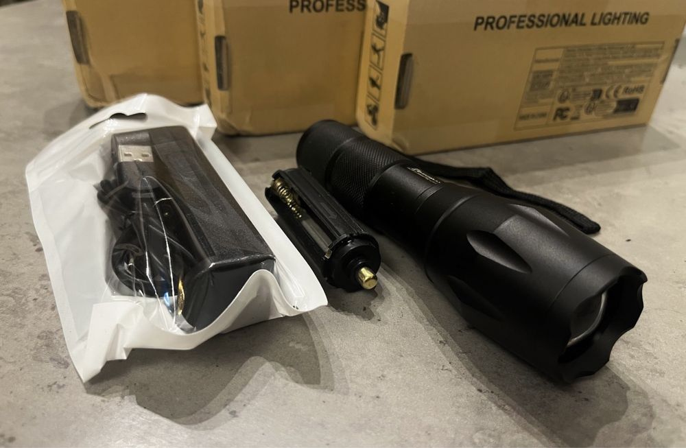 Фотоліхтар Фотофонарь Ліхтарик Фонарик