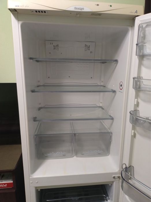 Продається холодильник