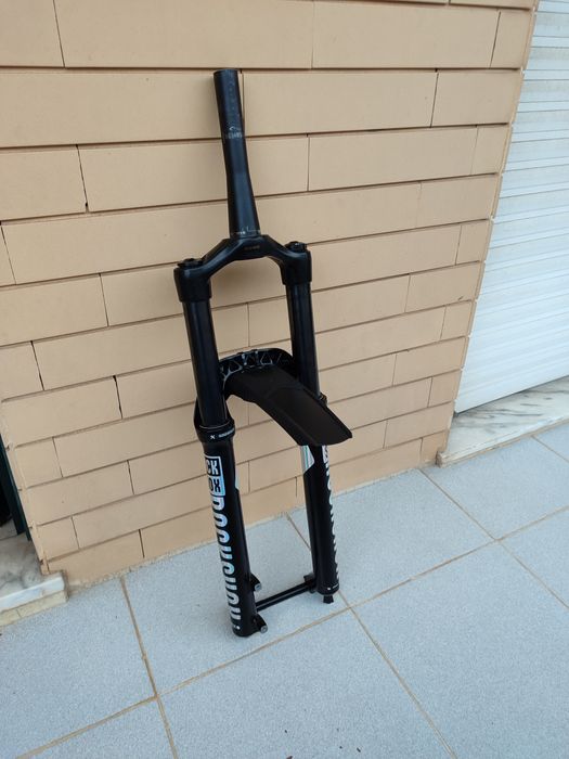 Suspensão Rockshox