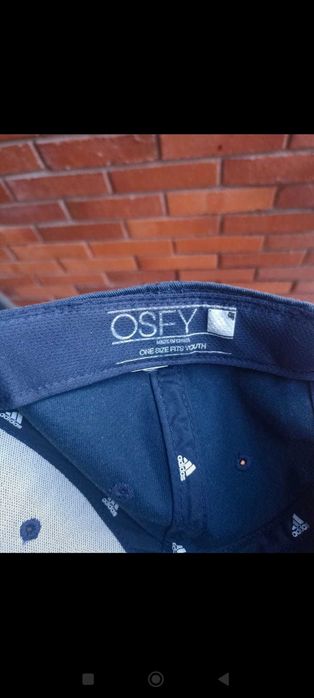 Boné Adidas Azul e Branco