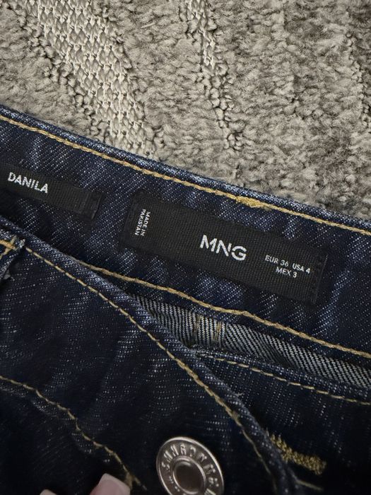 Темно сині джинси Mango