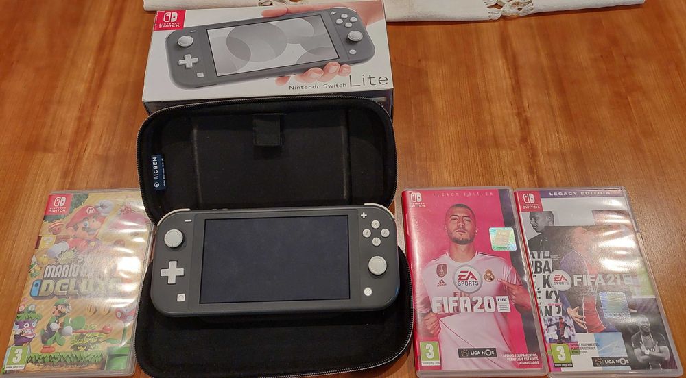 Nintendo Switch Lite+Cartão SD 256Gb+3 Jogos+Bolsa