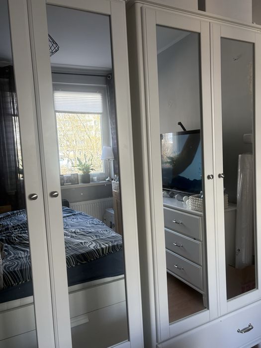 Szafa IKEA TYSSEDAL + komoda IKEA + GRATIS telewizor JVC 32”