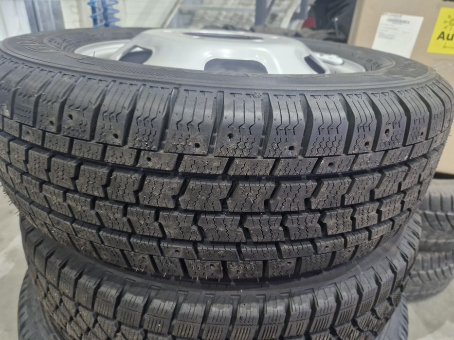 Koła opony zima 205/65r16c Goodyear iveco daily 6x170 nowe bliźniak