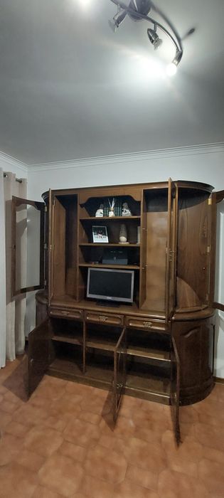 Móvel de Sala com cristaleira