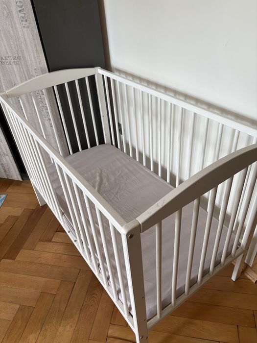 Łóżeczko niemowlęce z materacem 60x120