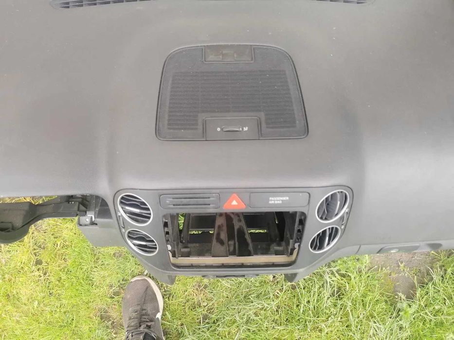 VW GOLF V PLUS deska rozdzielcza konsola kokpit wysyłka