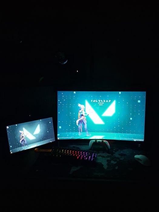 Monitor Curvo MSI MAG VA 31.5" 180Hz
