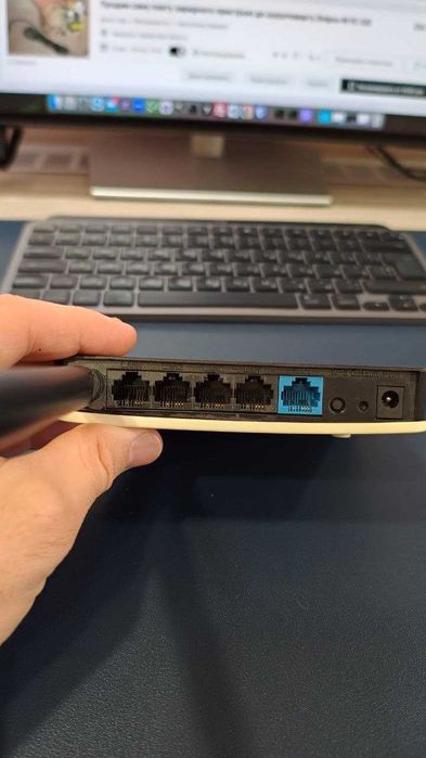 Продам роутер Netis WF2411R