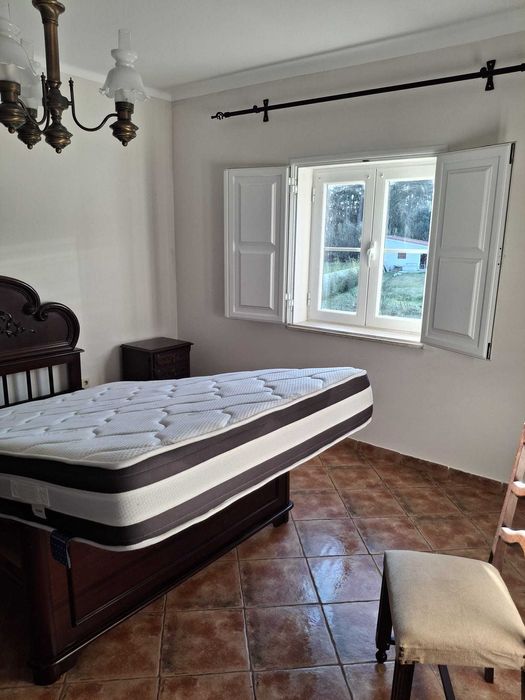 Aluga se t2 chão da parada