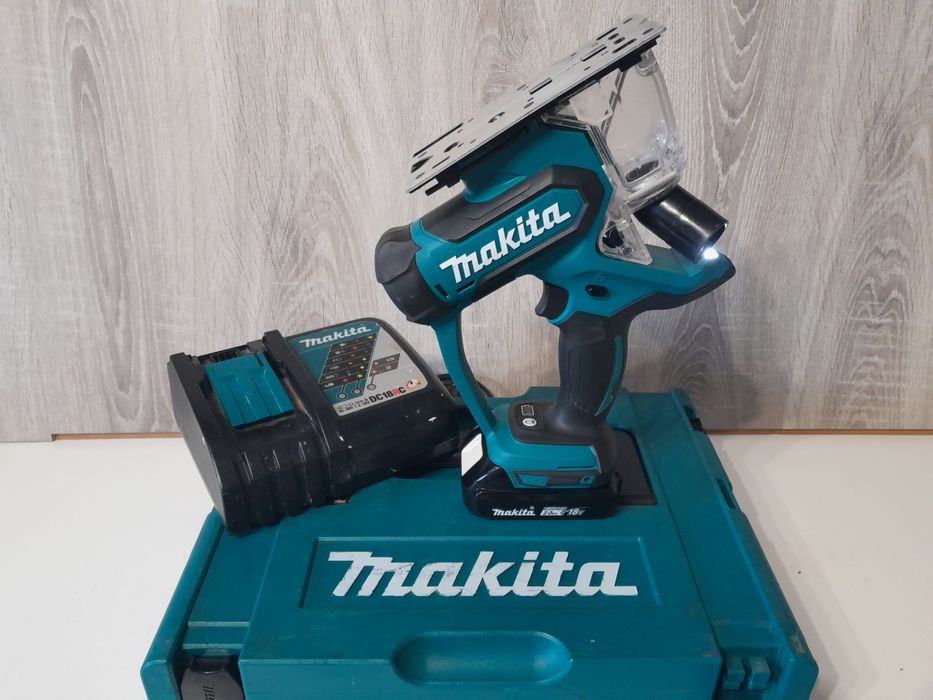 Makita DSD 180 aku wycinarka do regipsow płyt karton gips 18v