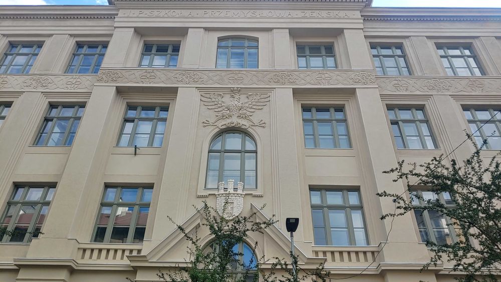 Sztukateria, prace konserwatorskie wewnątrz i na zewnątrz.