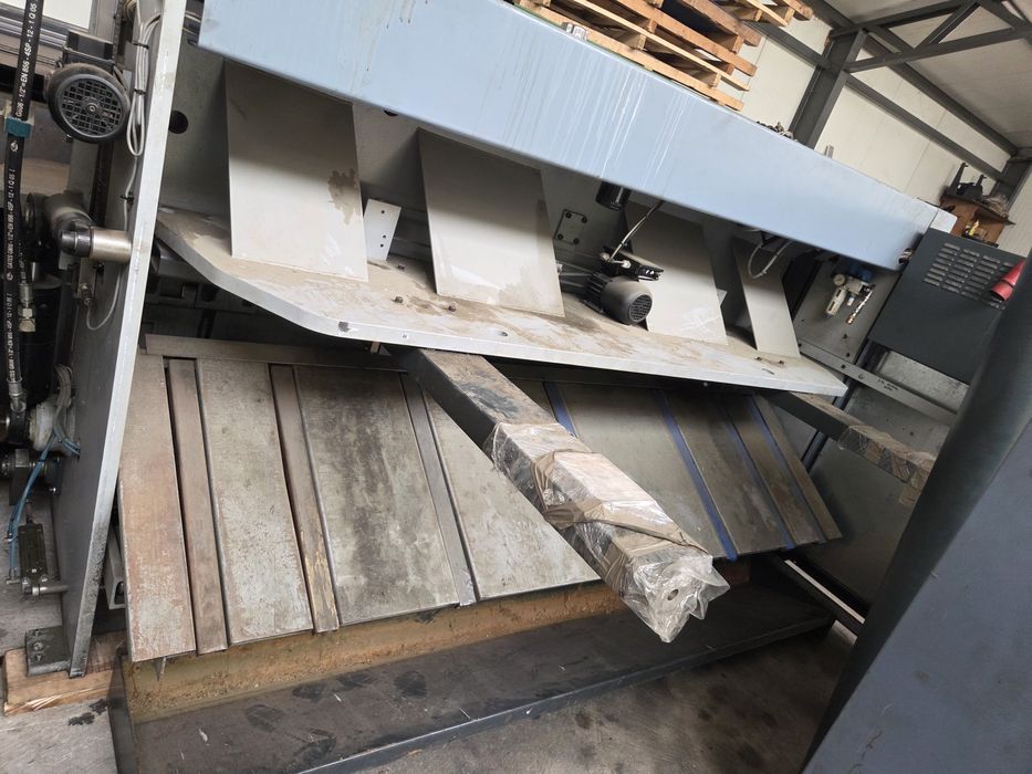 Gilotyna SAFAN HT 255-6 TS 100