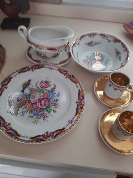 Conjuntos de porcelanas antigas Limoges, Florence & Spal