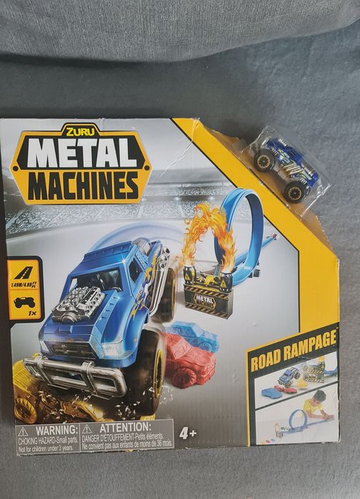 Tor samochodowy Metal machines