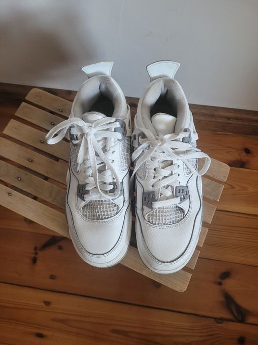 Air Jordan 4 białe