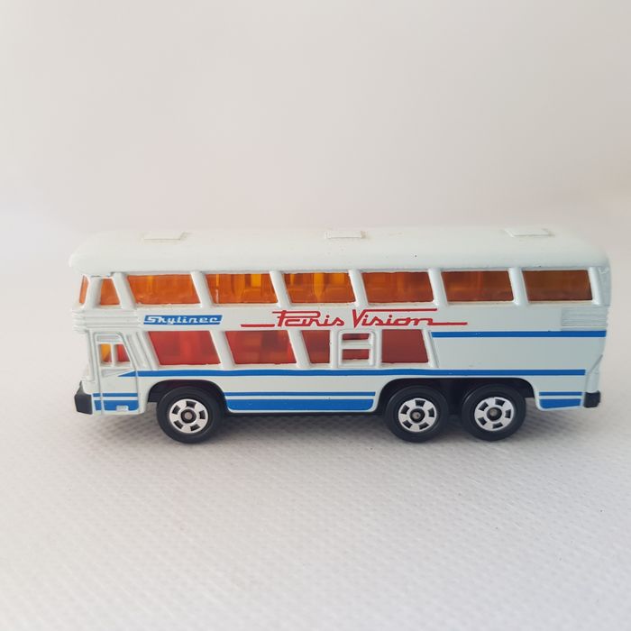 Tomica F37 Neoplan Bus Skyliner