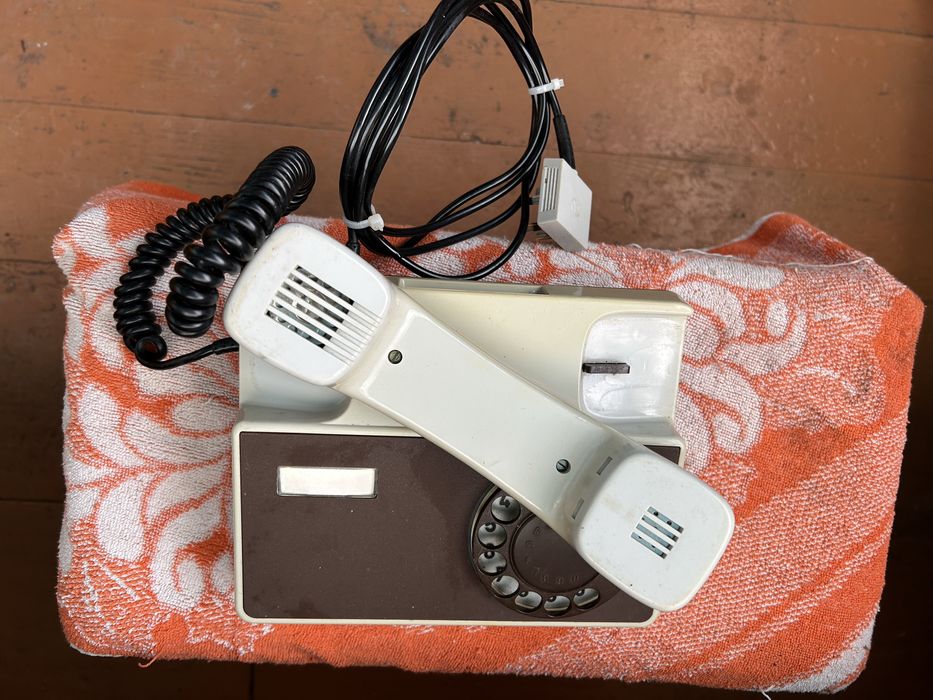 Дисковий телефон Tesla Stropkov