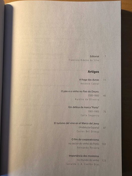 Número 20 da revista "Douro Estudos & Documentos"