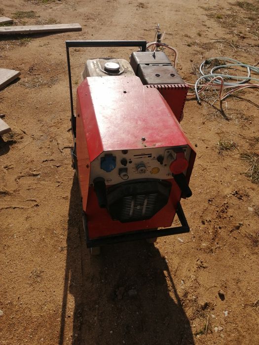 Agregat spawalniczy prądotwórczy 4-4,5kw 3fazowy   benzyna