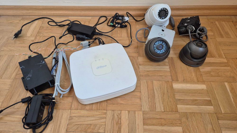 Monitoring BCS - 3 kamery + rejestrator z dyskiem