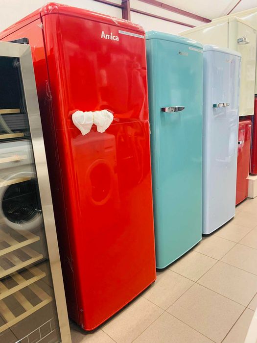 Chłodziarka RETRO AMICA / 144 cm wysokości / KOLOR CZERWONY