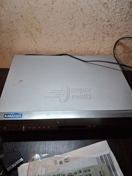 DVD-рекордер / видеомагнитофон LG DVRK687X